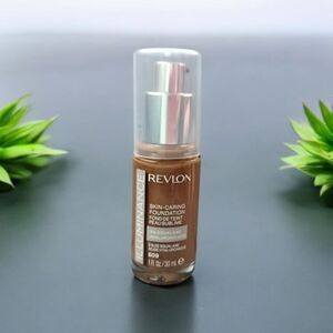 Revlon Illuminance Skin Caring Foundation 509 Sandlewood  Makeup Medium Coverage